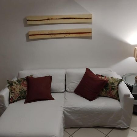 Cabo Frio Praia Do Forte, 50M Praia Apartment Luaran gambar